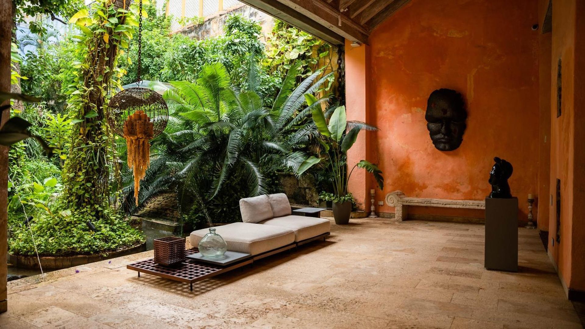 Casa Santiago Botero