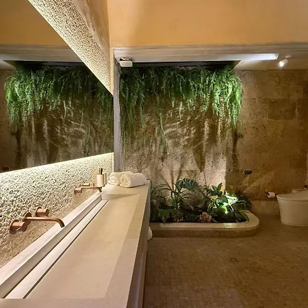 Casa Santiago Botero Hotel