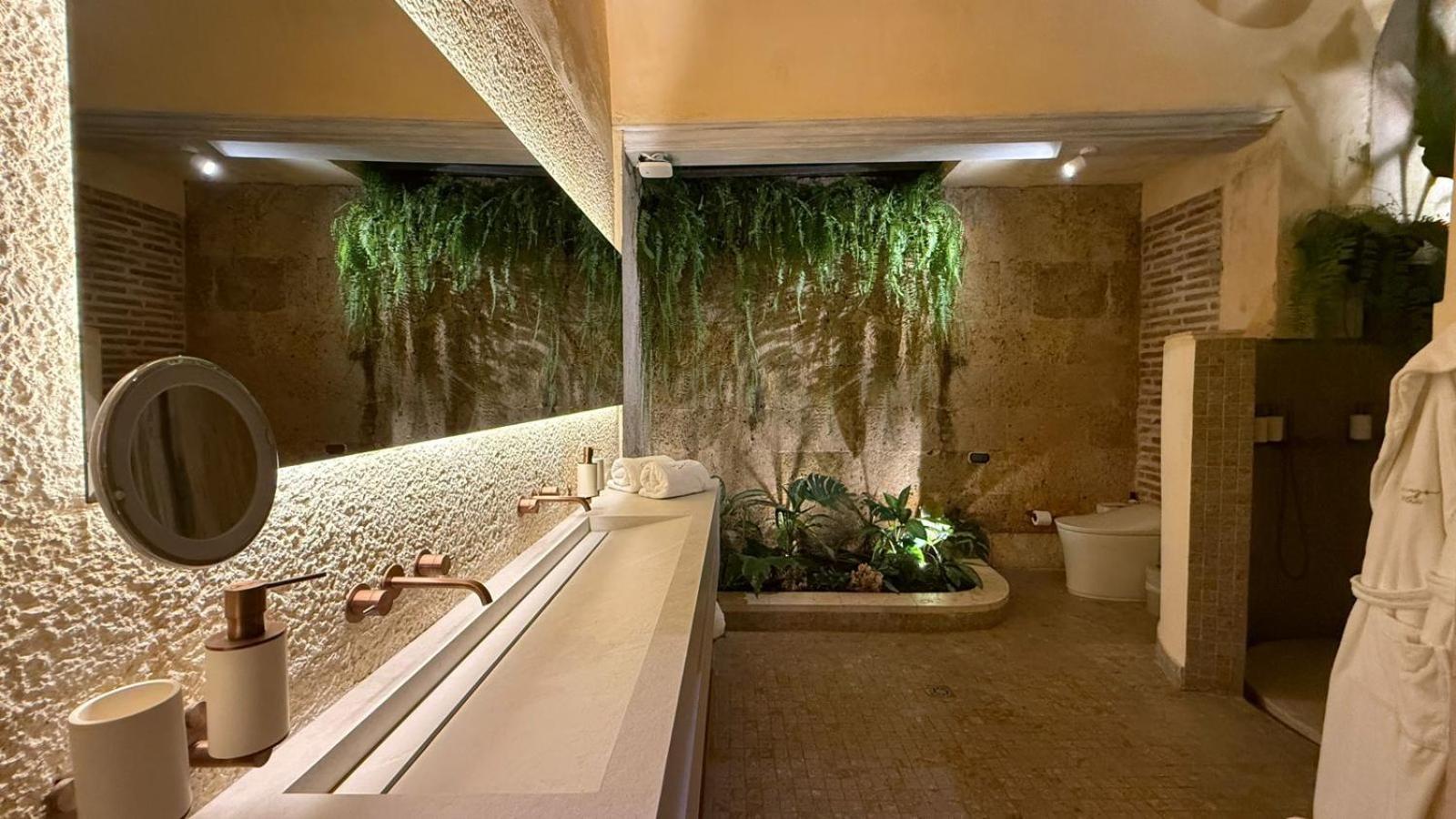 Casa Santiago Botero Hotel